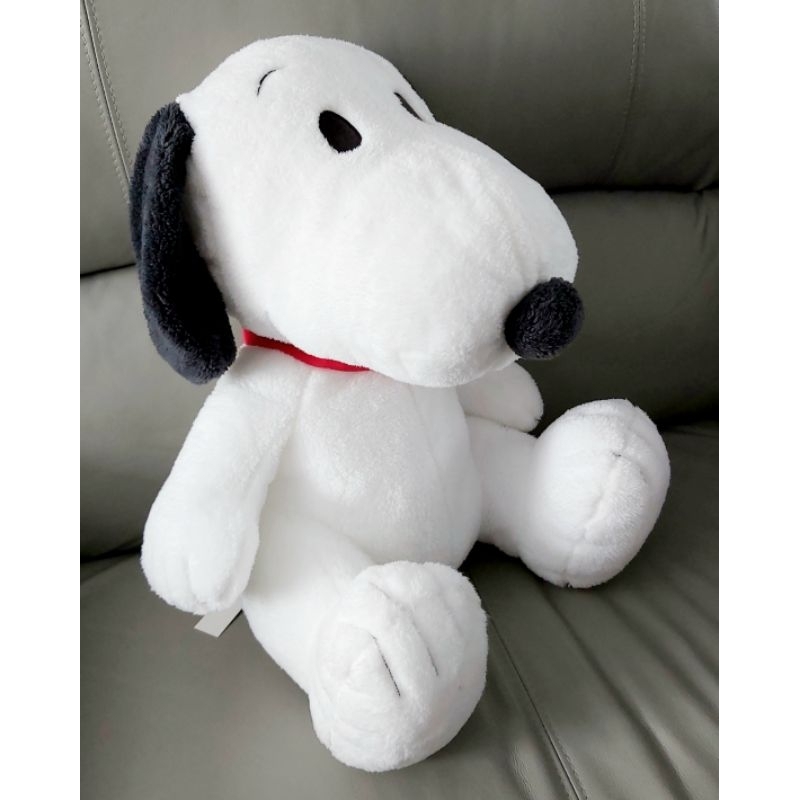SNOOPY PEANUTS แท้ ตุ๊กตาแบบขนเนียนตัวใหญ่ใหม่ หน้าคิ้วท์อ้อนมาก นุ่มน่ากอด สูง 17 นิ้ว หาบ้านจ้า สน