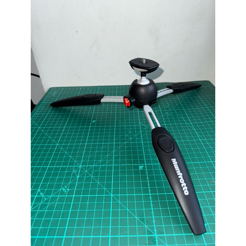 Manfrotto Pixi Evo mini tripod สีดำ สภาพใหม่มากๆ ของแท้ ประกัน Advanced photo system