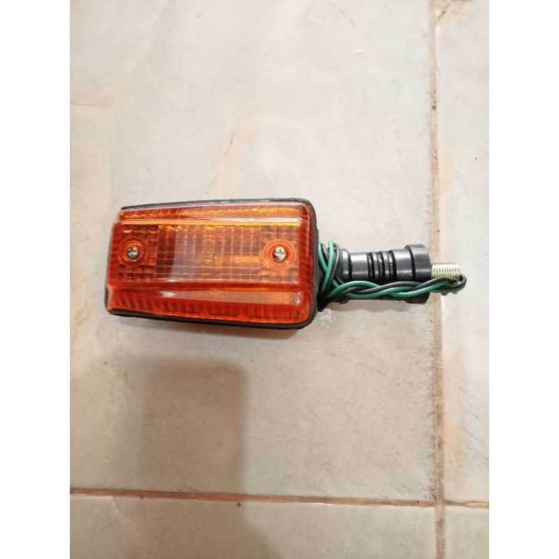 ไฟเลี้ยวชุดหน้า RXZ ฝาสีส้ม ( เหลือง) สินค้าใหม่