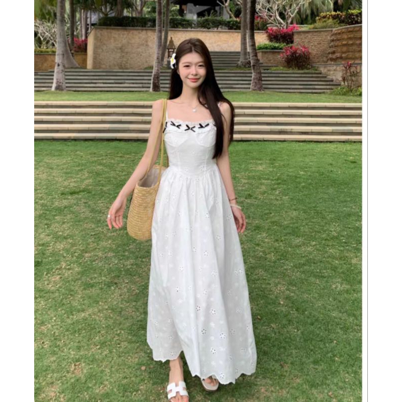 เดรสยาวฉลุกปักลาย งานนำเข้าสไตล์เกาหลี ฟรีไซส์