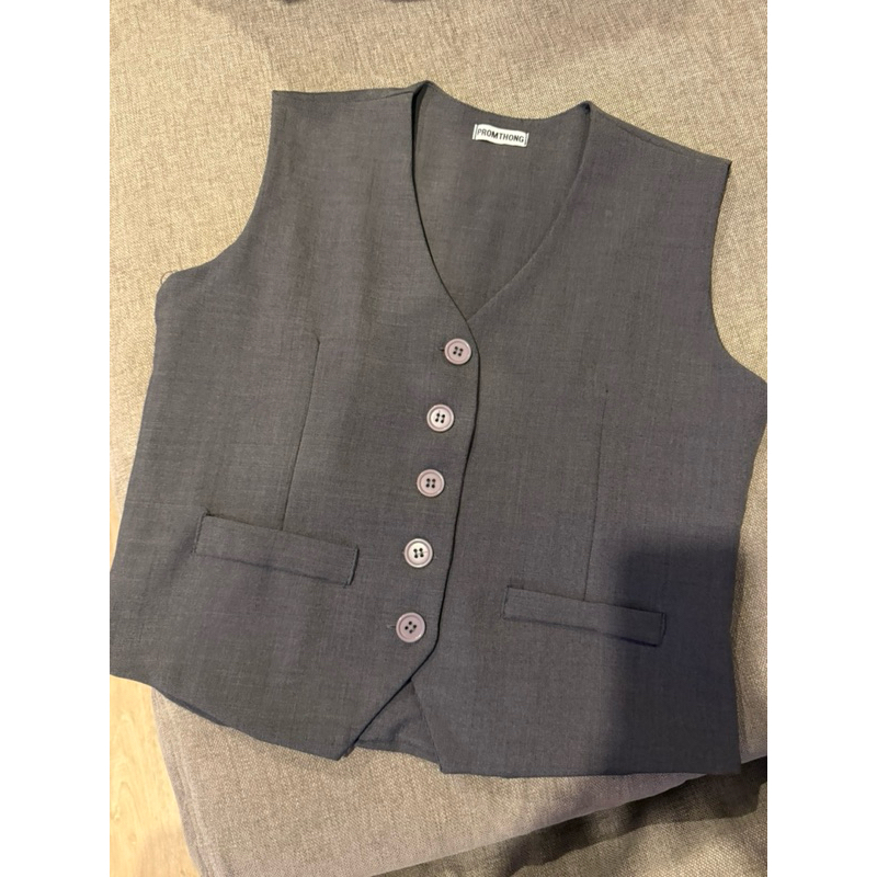 ส่งต่อเสื้อกั๊กpromthong