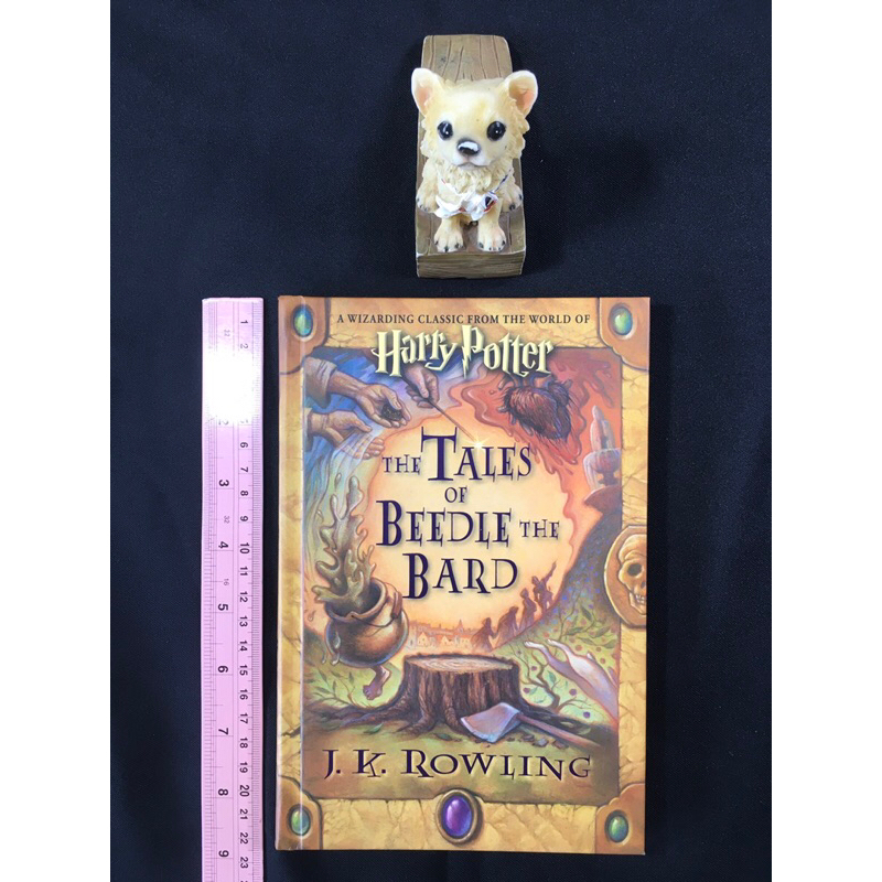 The Tales of Beedle The Bard (บางเล่มขอบปกถลอกเล็กน้อย) By J.K.Rowling หนังสือภาษาอังกฤษ (Pre-owned)