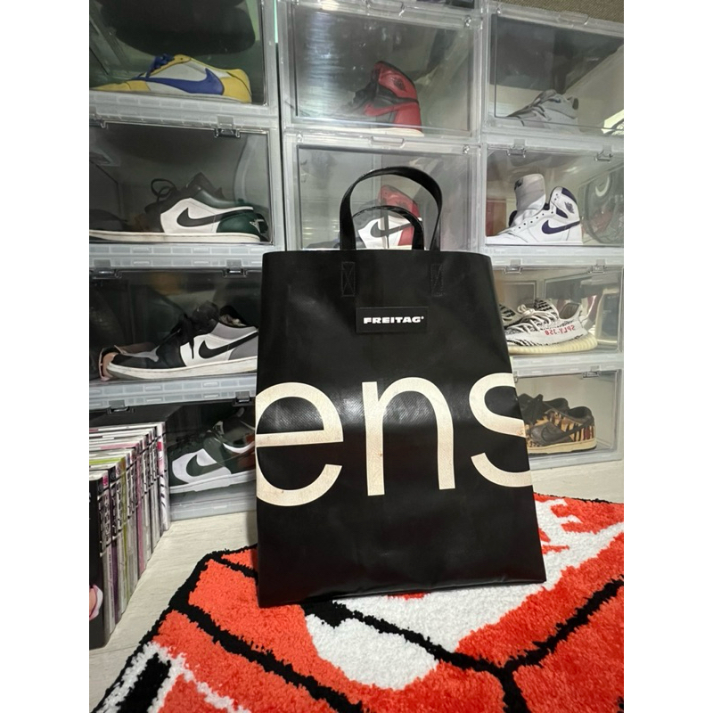 FREITAG MIAMI ผ้าใบดำ