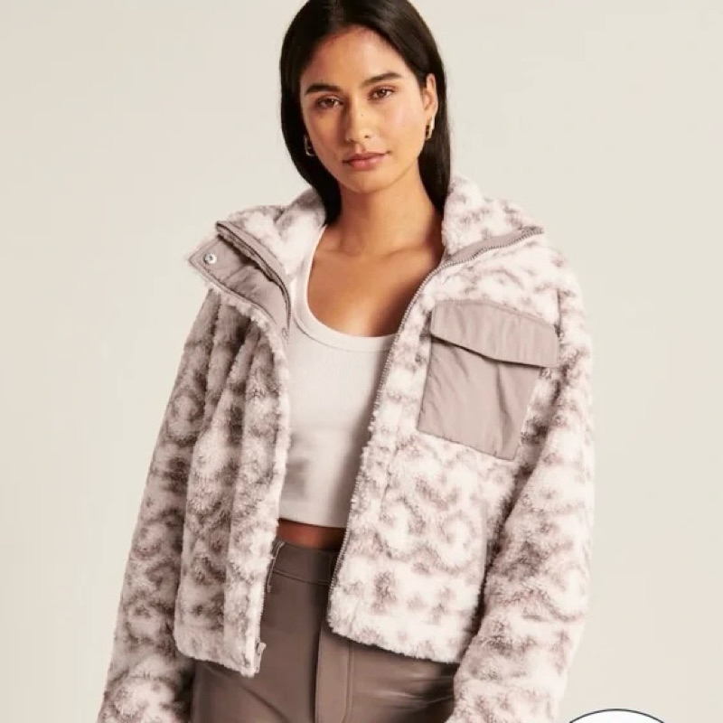 ส่งต่อ ใส่ 1 ครั้ง ABERCROMBIE​ SHERPA​ JACKET