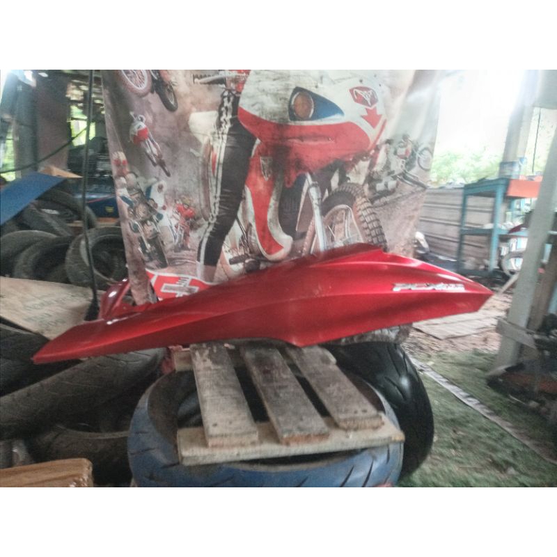 อะไหล่มอไซมือสองมือ2ฝาข้างหลังฝั่งซ้าย สีแดงแท้มือ2pcx150