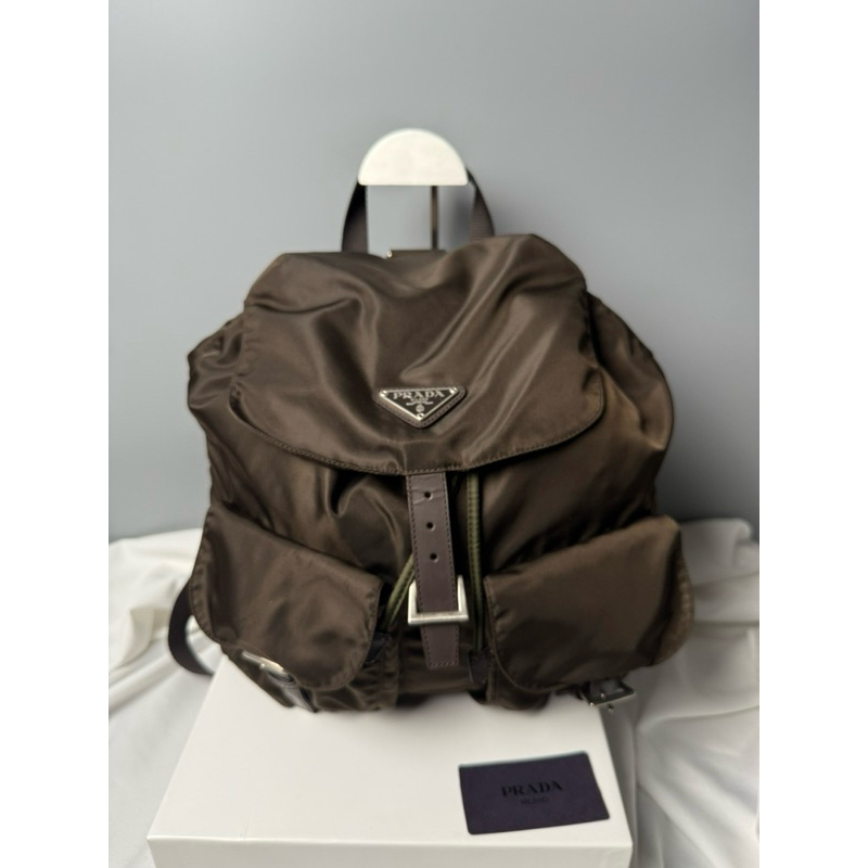 กระเป๋าเป้ Prada tessuto backpack สี Dark brown/Olive หายาก มือสองของแท้