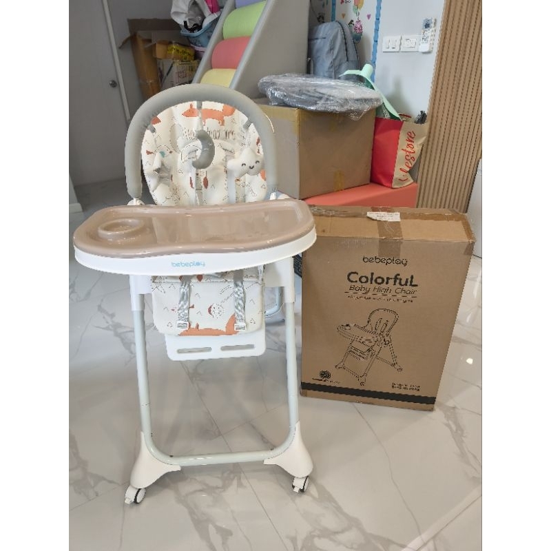 เก้าอี้ทานข้าวเด็ก bebeplay พร้อมกล่อง สินค้ามือ2