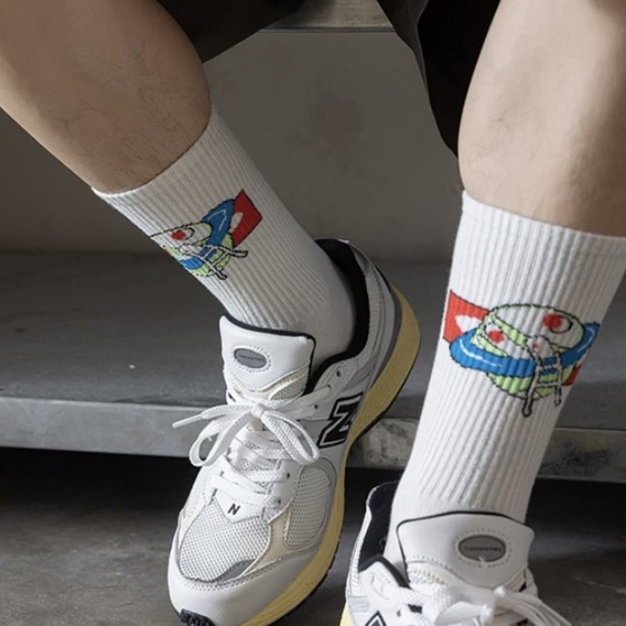 (ได้รับ 2-3 วัน)  จัดส่งจากประเทศไทย~ถุงเท้าข้อสูงลายกราฟฟิตี้ ผลิตจากผ้าฝ้ายแท้ เหมาะสำหรับทั้งชายและหญิง - รูปที่ 7