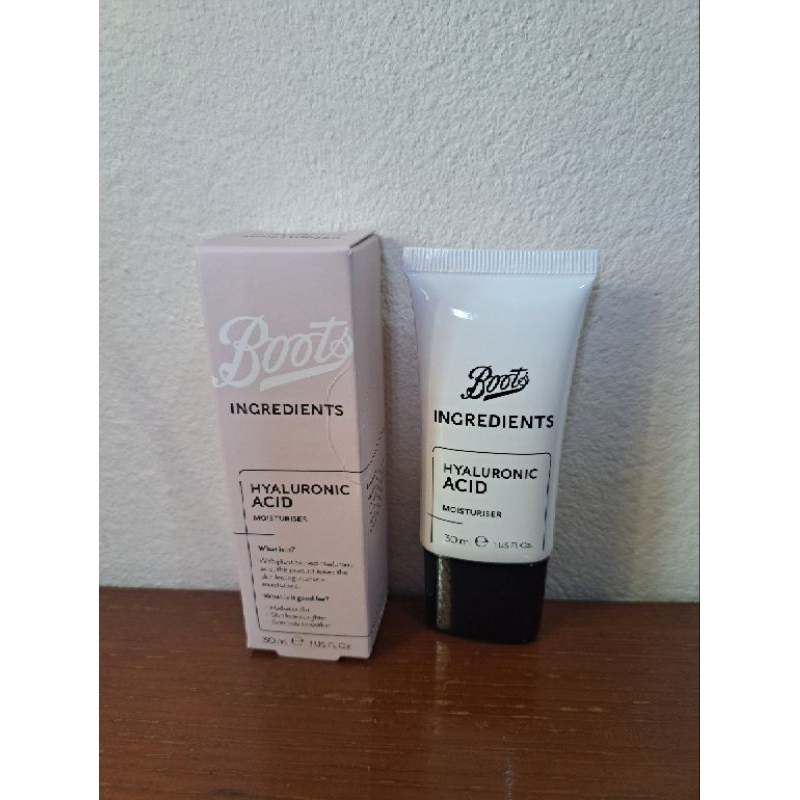 Boots Ingredients Hyaluronic Acid Moisturizer 30 ml.