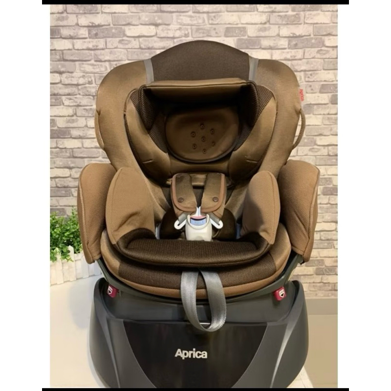 คาร์ซีทApricaสีน้ำตาล