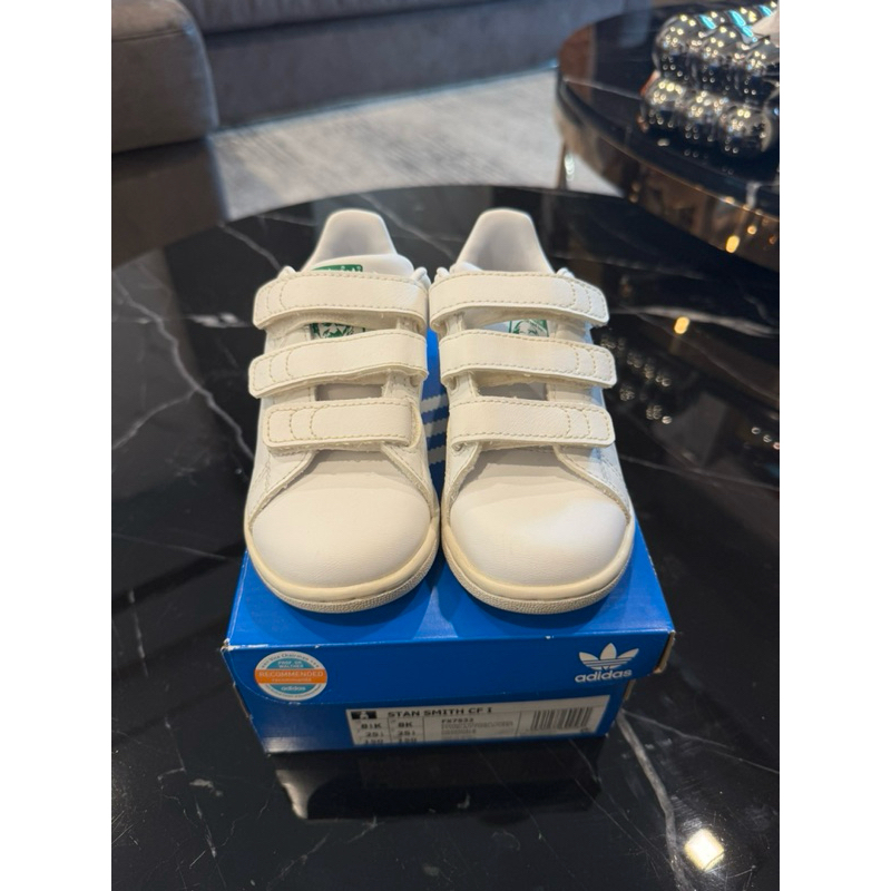 รองเท้าเด็ก adidas รุ่น STAN SMITH สีเขียว ของแท้ 100% มีกล่อง ( มือ2 สภาพ 90%) ใหม่มาก ใส่น้อย