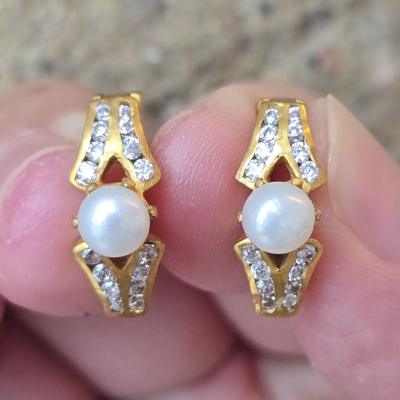 VALERIAN  - Pearl Earings - Magic Wand ต่างหูไข่มุกแท้เคลือบทองคำ 24 k
