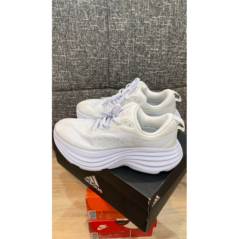 รองเท้าออกกำลังกาย HOKA รุ่น BONDI8 มือสอง สภาพดี ใหม่มาก