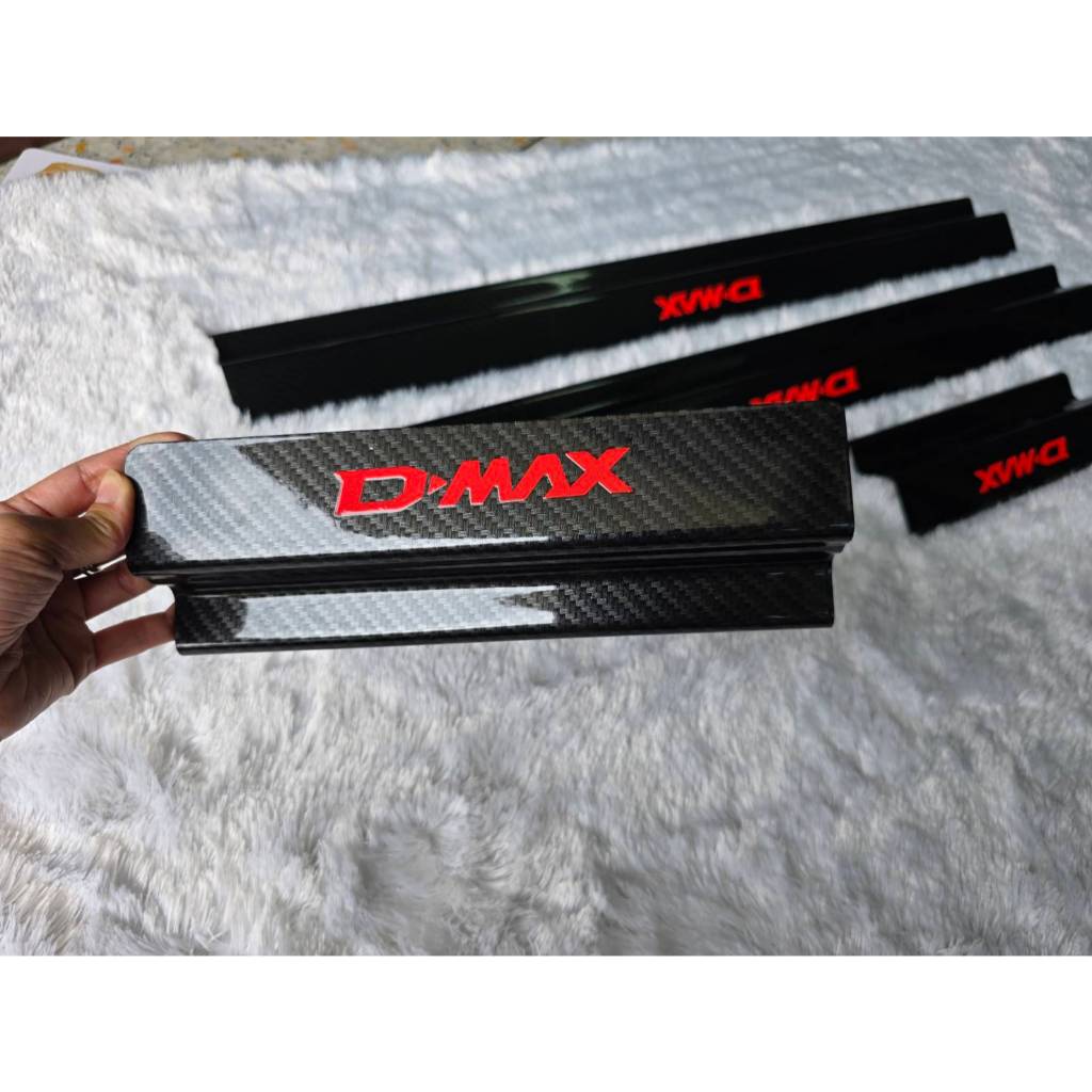 กาบบันได สคัพเพลท บันไดข้าง กันรอยเหยียบ สแตนเลสแท้ 304 เคฟล่าโลโก้แดง Isuzu Dmax / Isuzu Mu-x