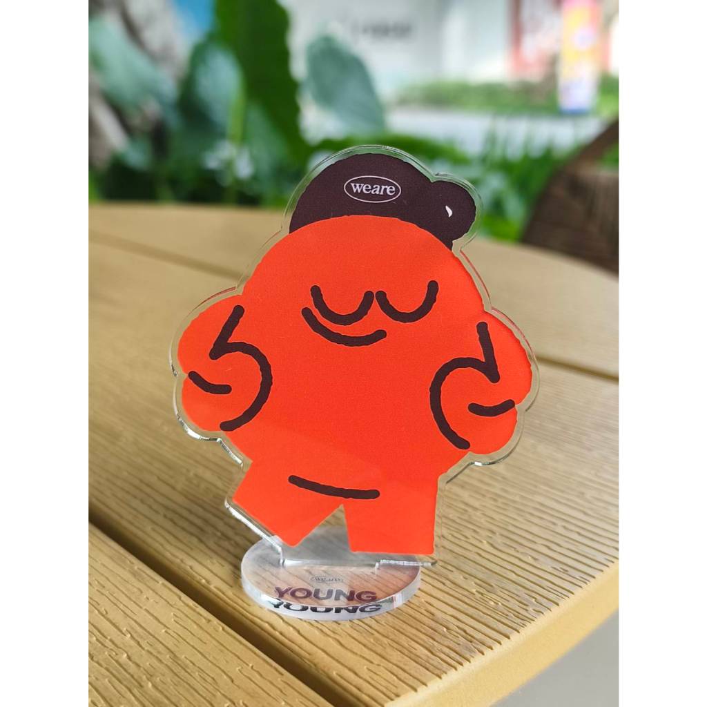 We Are Young | Standee อะคริลิค BUBBA – ท่าหลับตา