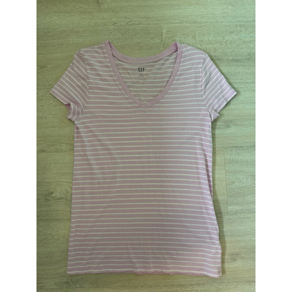 ✅มือ2✅เสื้อยืดคอวีGap