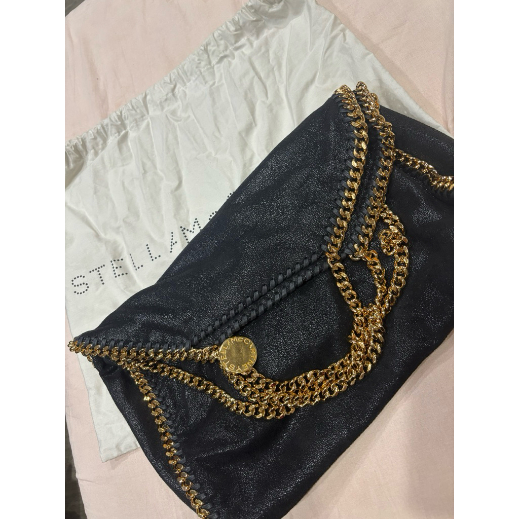 กระเป๋า Stella McCartney ปี2022 อุปกรณ์มีถุงผ้า การ์ด เช็คเลขได้ค่ะ