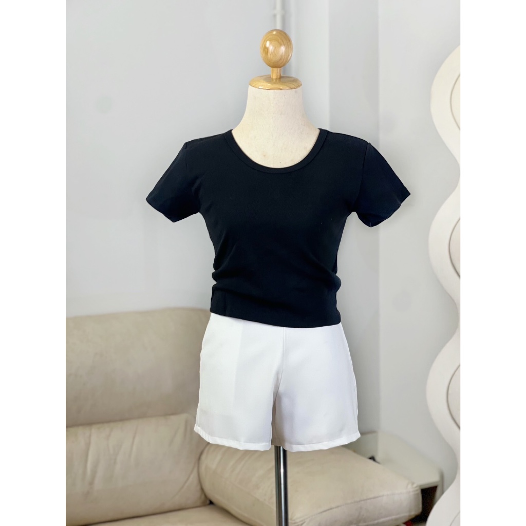 เสื้อยืดทรงครอป คอกลม เบสิค (Free size. S M L) พร้อมส่งจากไทย