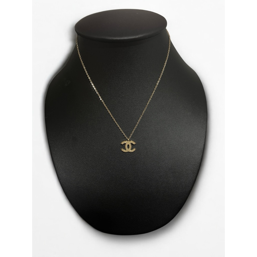 สร้อยคอสแตนเลสจี้รูปตัวC (A16)