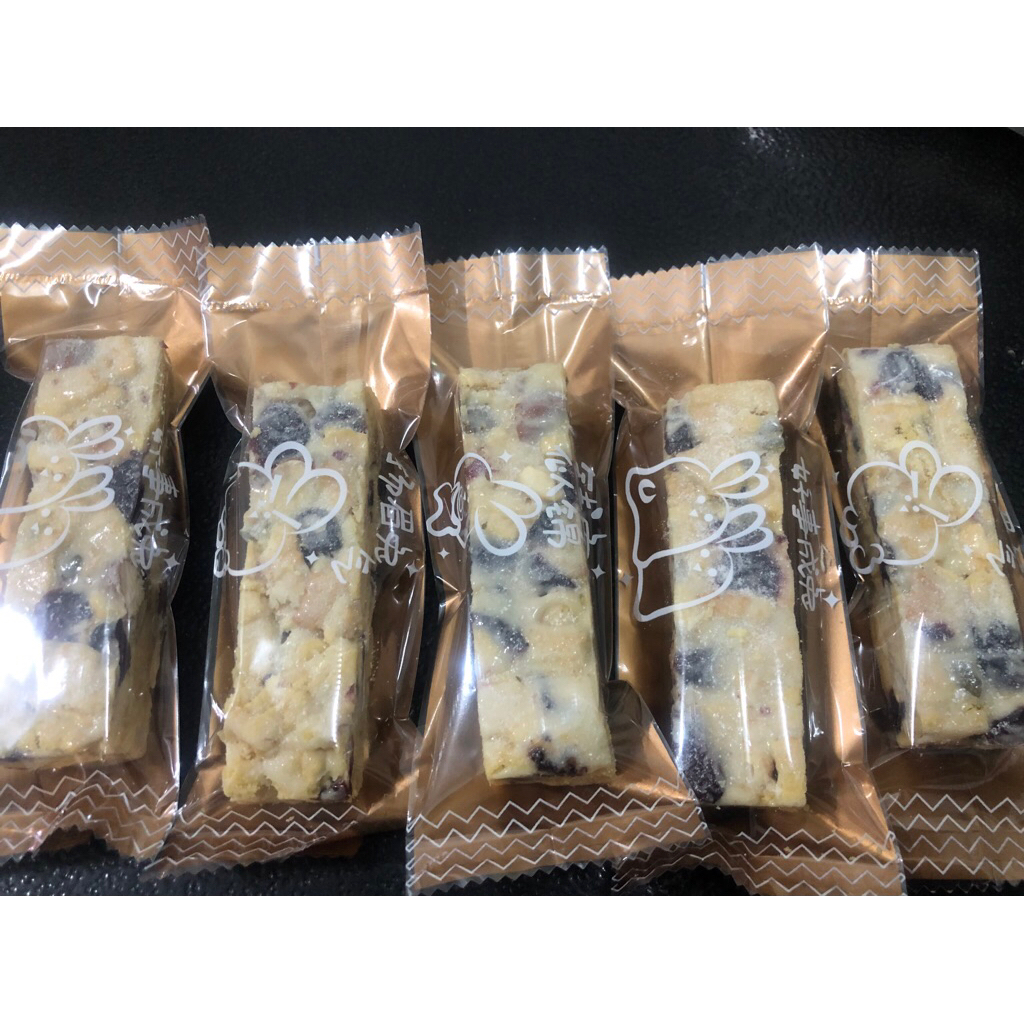 ขนมไต้หวัน (ขั้นต่ำ 2แท่งค่ะ🍭🍭)❄️snowflake crisp❄️ตังเม นูกัต nougat คุกกี้เกล็ดหิมะแท่งยาวๆ🍭🍬
