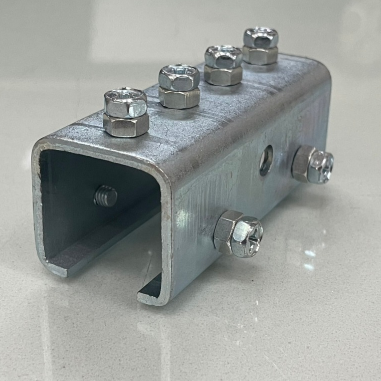 ตัวต่อราง สำหรับ รางซี ขนาด 30×32 มิล / ซีเรล / C-rail คอนเนคเตอร์ BC3300 ราคา ถูกที่สุด ดีลบีเคเค รูปภาพหลัก