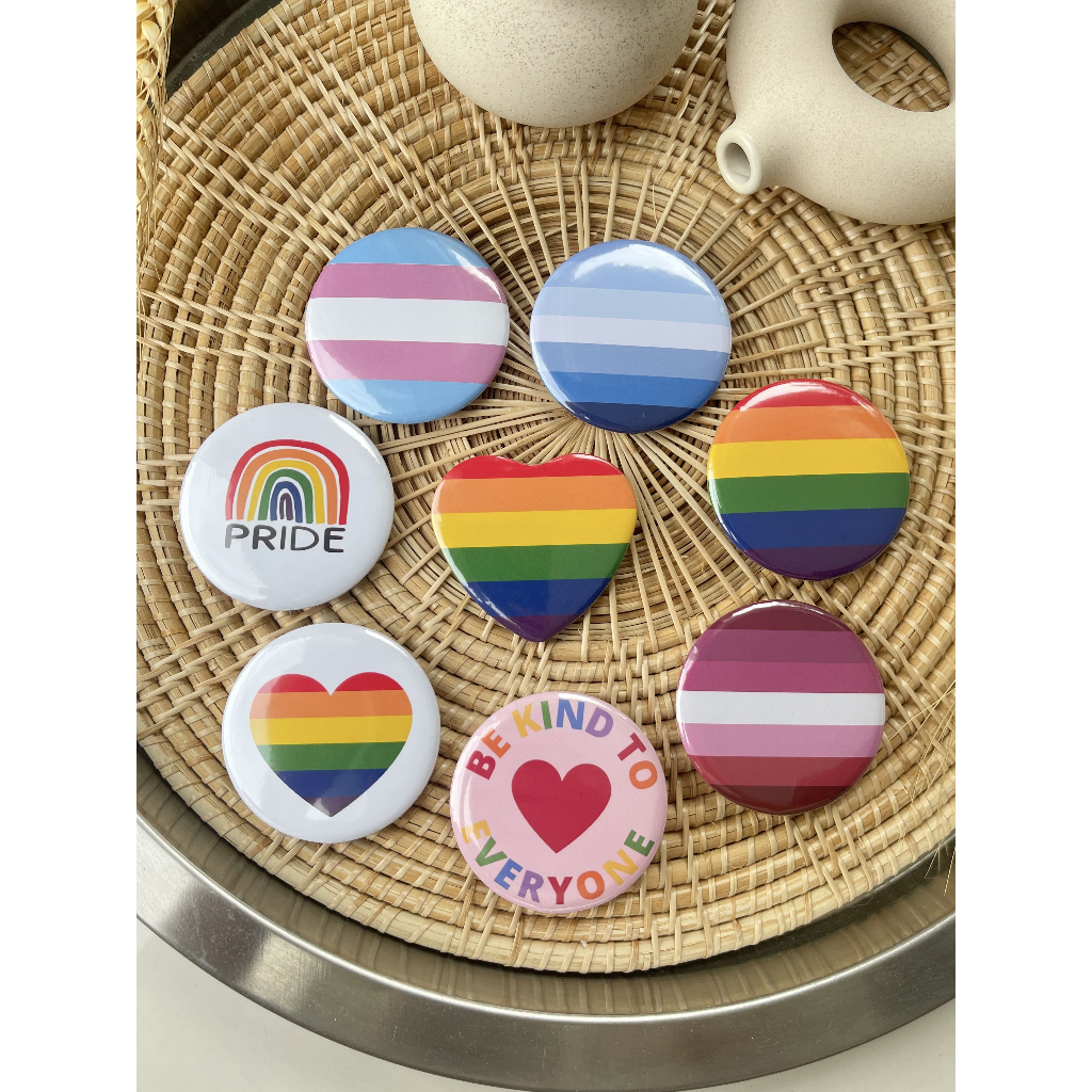 เข็มกลัดและพวงกุญแจ LGBTQ+ 🏳️‍🌈