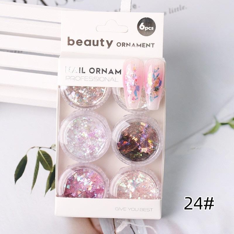 กล่อง 1 มี 6 ตลับ แผ่นแปะกลิตเตอร์เลเซอร์สีหลากหลายสี กลิตเตอร์ตกแต่งเล็บ