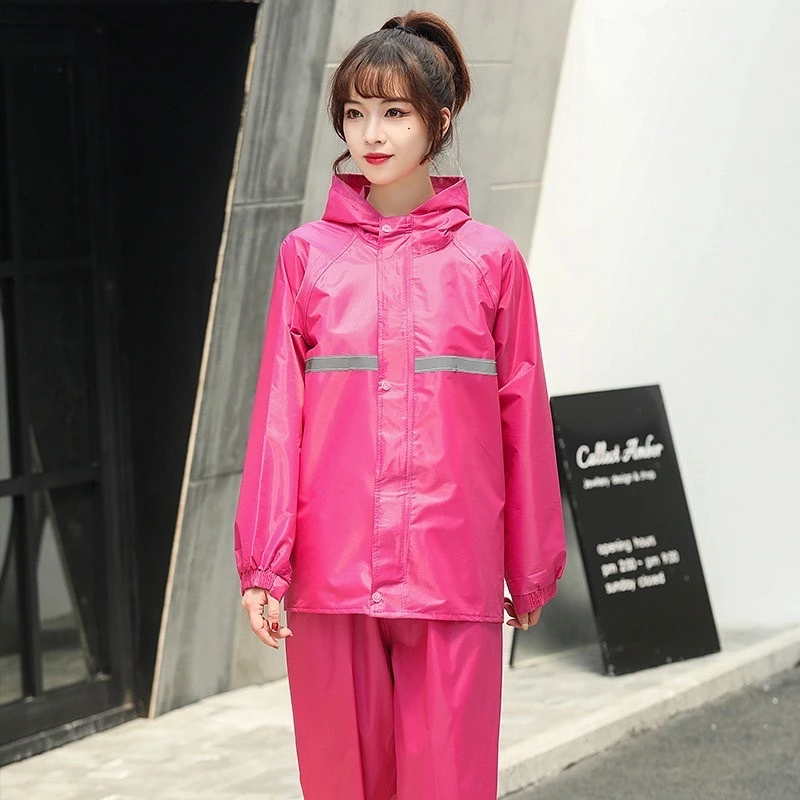 เสื้อกันฝนพร้อมกางเกง รุ่นหมวกติดเสื้อ มีแถบสะท้อนแสง thumbnail 4
