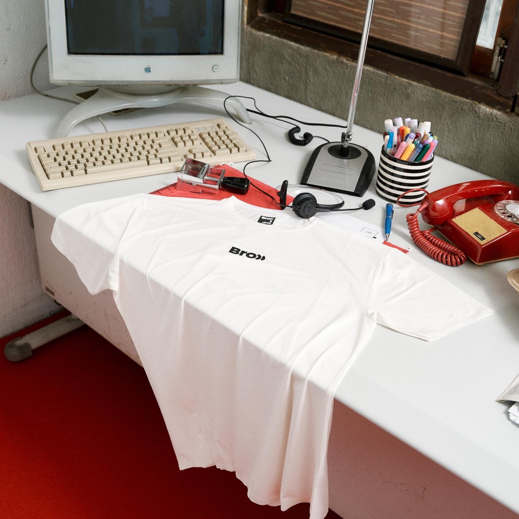 BROOO "OUT OF OFFICE" RUNNING SHIRT OFFWHITE