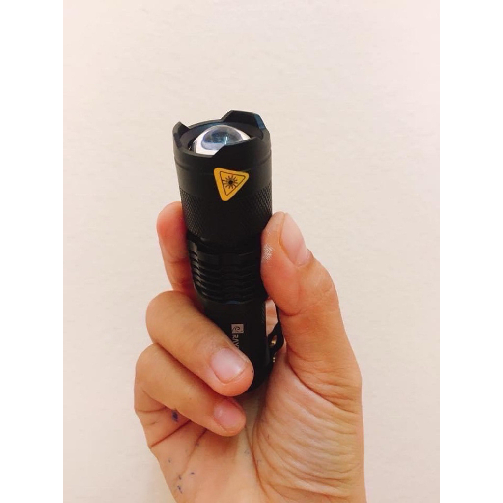 ไฟฉายพร้อมถ่านขนาด AA 1 แพค