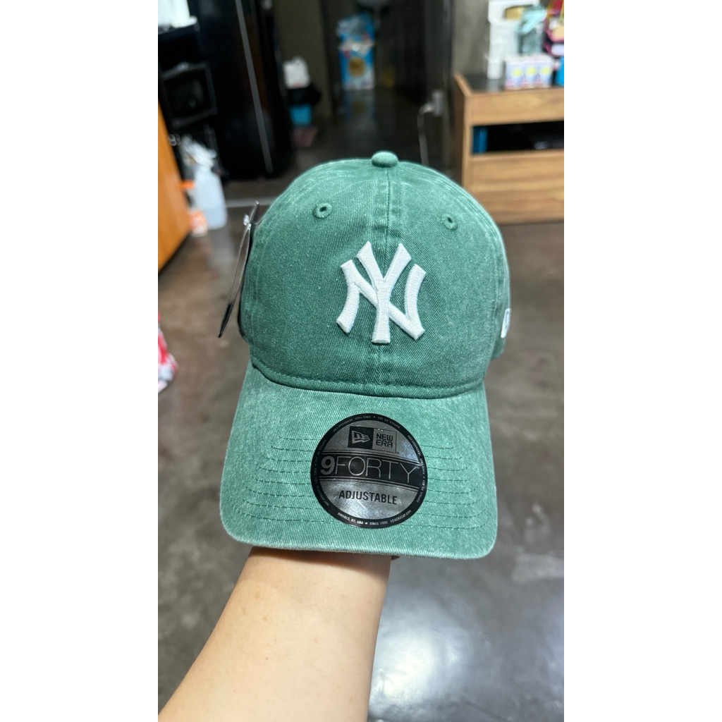 NEWERAหมวกแก๊ปปักโลโก้NYสีขาวของแท้💯🇰🇷