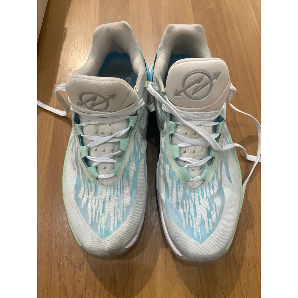 nike gt cut 2 11usพื้นเต็ม