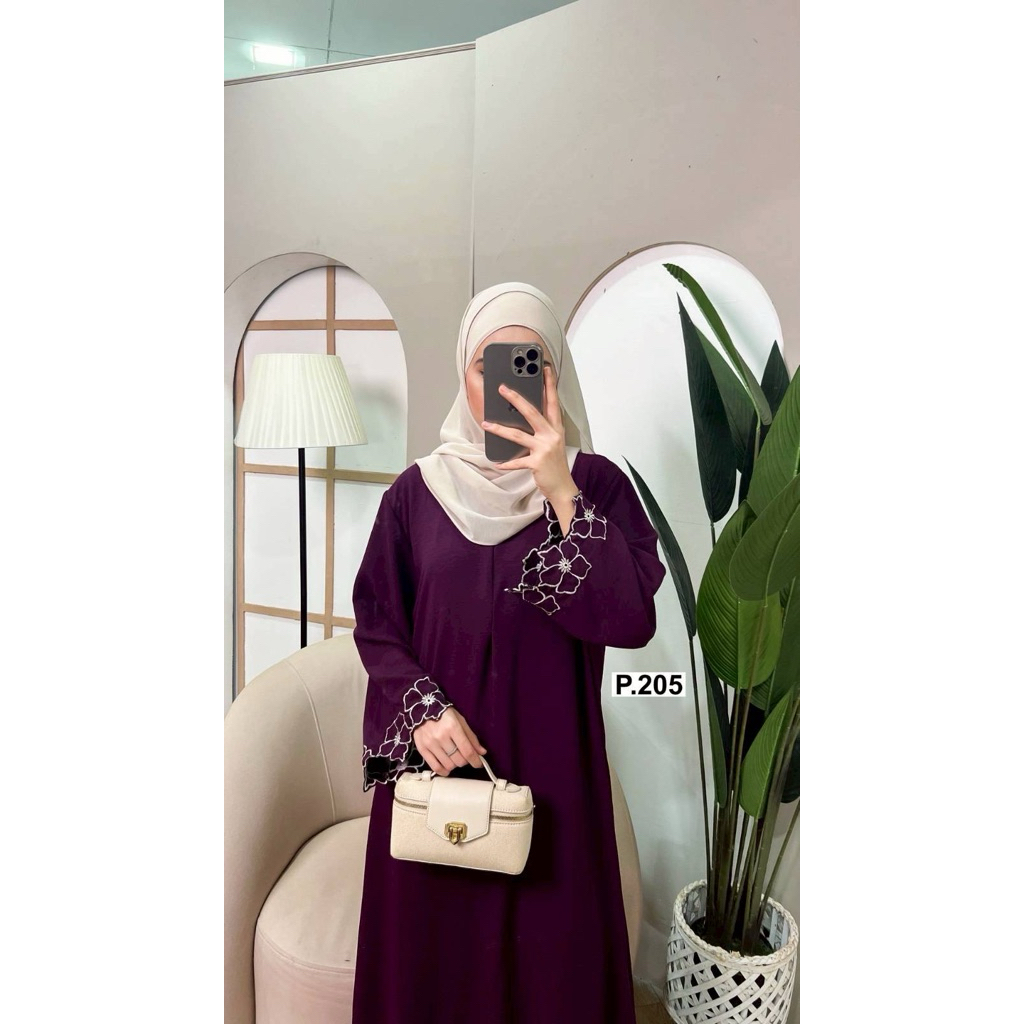 เดรสยาวผ้าสลาฟปักดอกที่ปลายแขน มีซิปหน้าอก มีเชือกผูกเอว เดรสผู้หญิง - รูปที่ 3