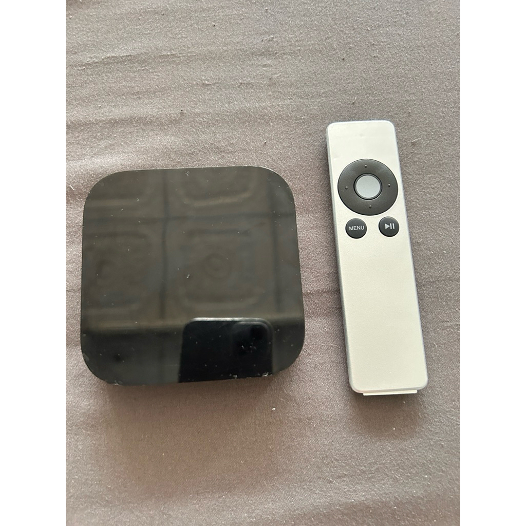 กล่อง apple tv a1469 (รุ่นที่3)มือสอง พร้อมรีโมทเทียบ สถาพสวยใช้งานได้