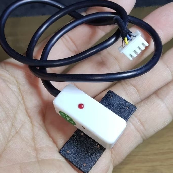 (สินค้าใหม่)XKC-Y26-V เซนเซอร์วัดระดับน้ำ ของเหลว แบบไร้สัมผัส 5-24V