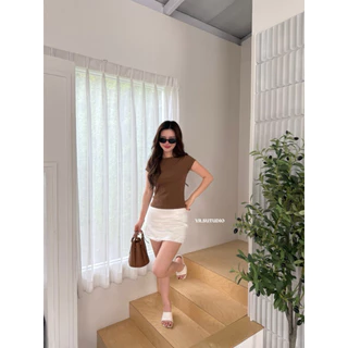 RUBY SKIRT พร้แมส่ง กระโปรงผ้าซาตินเนื้อหนาเเต่งกางเกงซับในทรงเอวปกติ หรือสามารถใส่เป็นเอวต่ำได้นะคะ มีไซค์