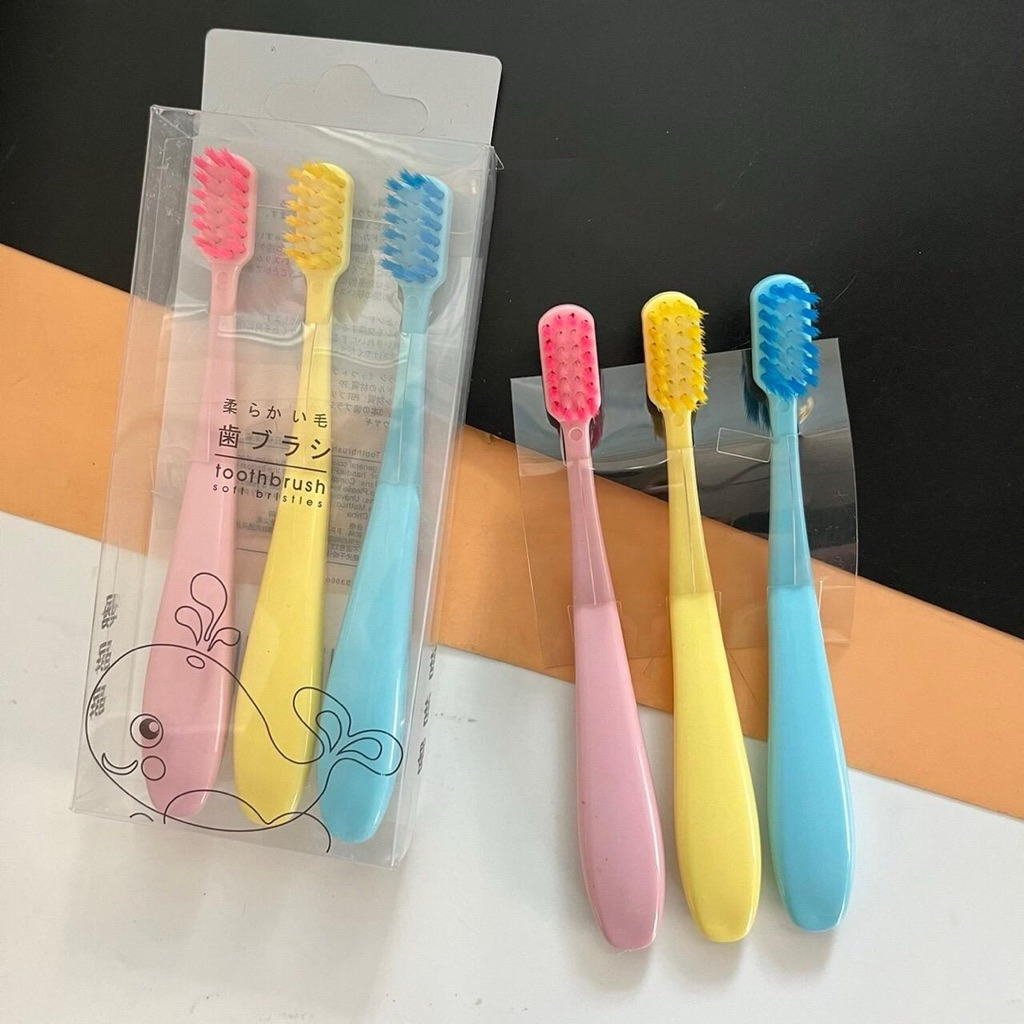 (ยกลัง 12 ชิ้น) No.1115 แปรงสีฟันสี แปรงสีฟัน แปรงสีฟันขนนุ่ม แปรงสีฟันขนยาว แปรงสีฟันสำหรับเด็ก  1 กล่อง มี 3 ชิ้น