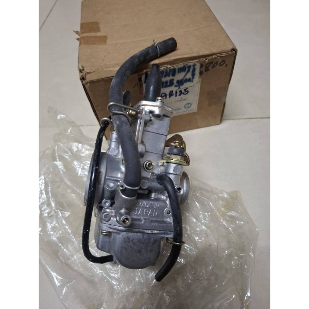 คาร์บูเรเตอร์ Kawasaki AR125-AR125R-AR125D แบบเหลี่ยม ของแท้ญี่ปุ่น Mikuni Japan สภาพสวยๆใหม่เก่าเก็
