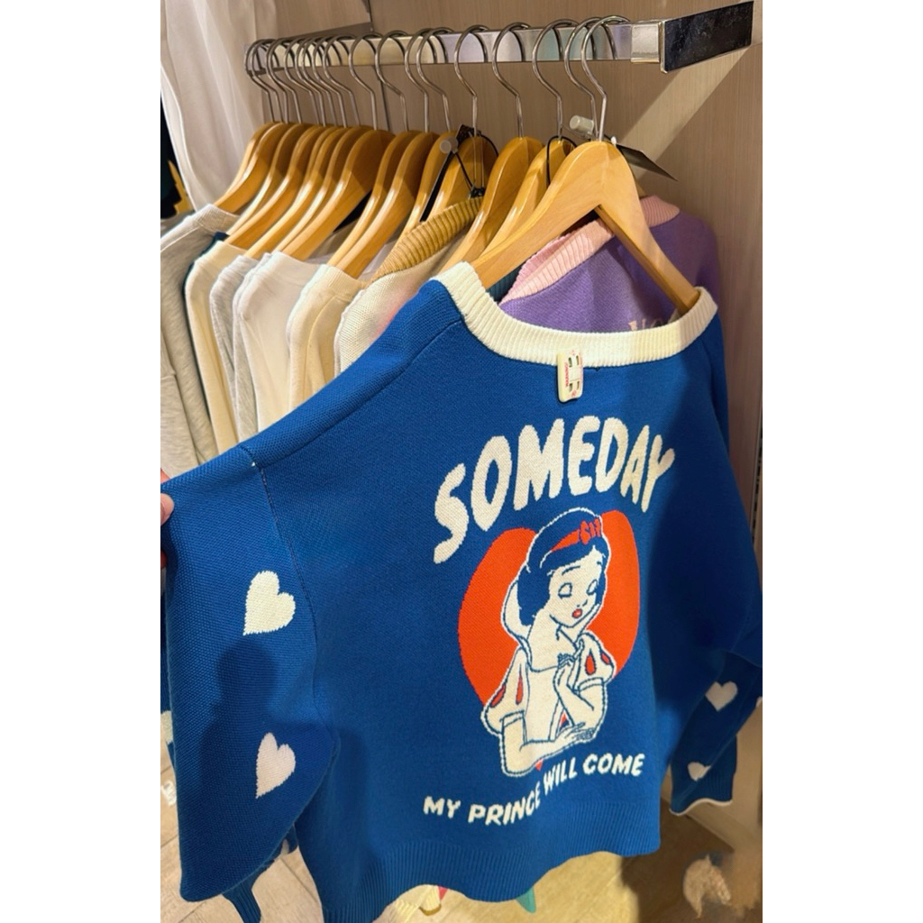 Disney Princess Cardigan woman new