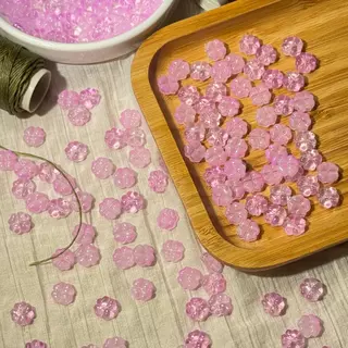 (ส่งจากไทย!!)ลูกปัดแก้วใบโคลเวอร์ 10 ชิ้น 10 มิล DIY