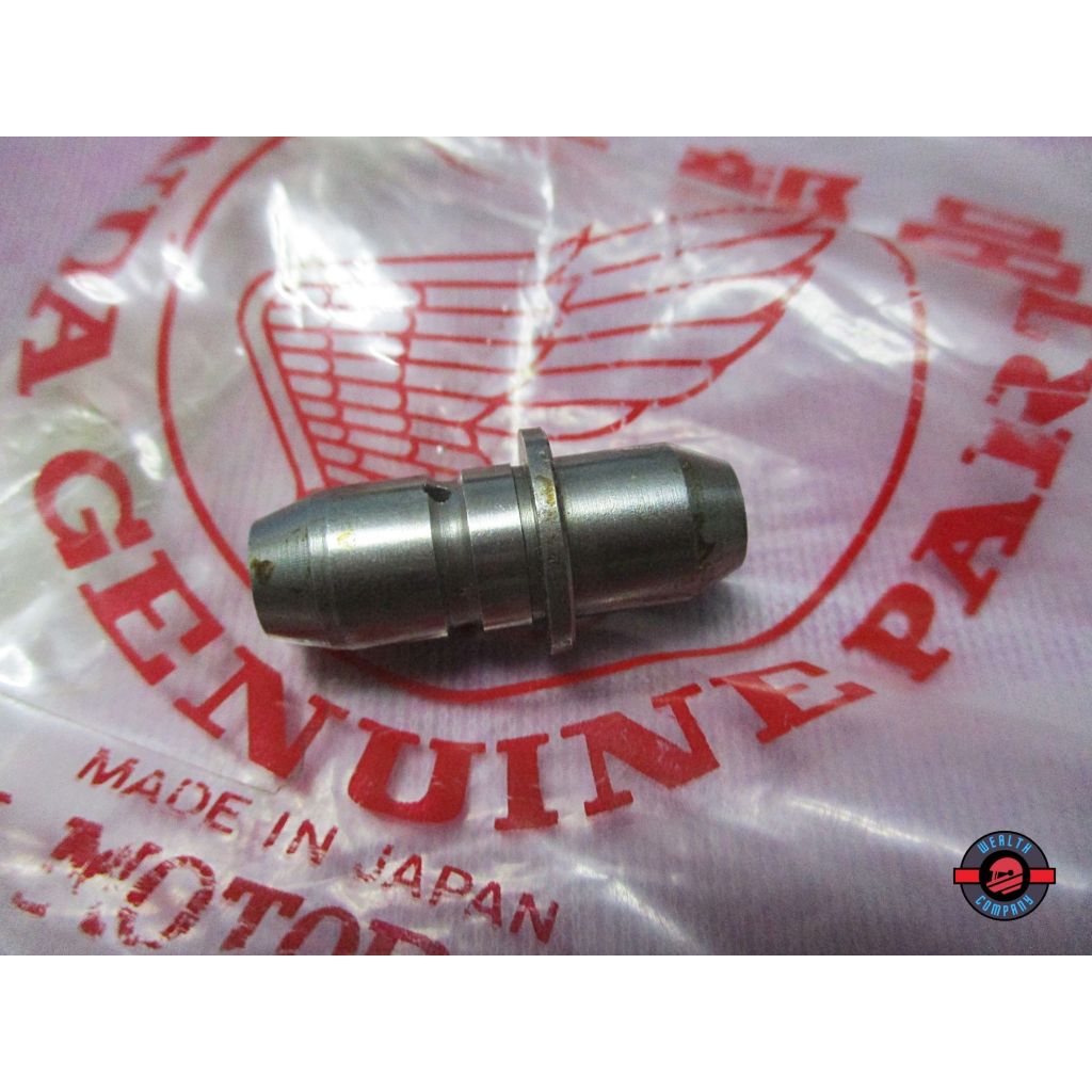 #บูชวาวส์ไอดี C95 (ของแท้) Fit For Honda C95 C 95 // Intake Bush Valve ''Genuine''