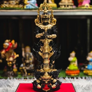 ท้าวเวสสุวรรณประทับราหู มวลสารแร่เหล็กน้ำพี้ ฐานกว้าง 4 นิ้ว สูง 12 นิ้ว วัตถุมงคล แถมฟรีฐานรอง