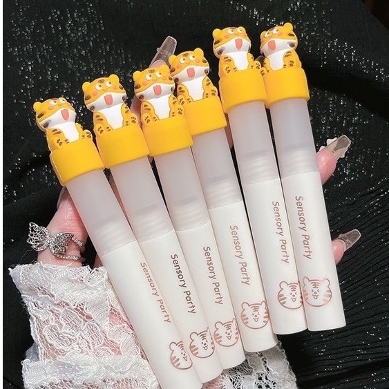 ลิปแมตต์ เม็ดสีสูง กันน้ำ ลิปเสือ Sensory Party ชุ่มชื้น ไม่ตกร่อง -- 024