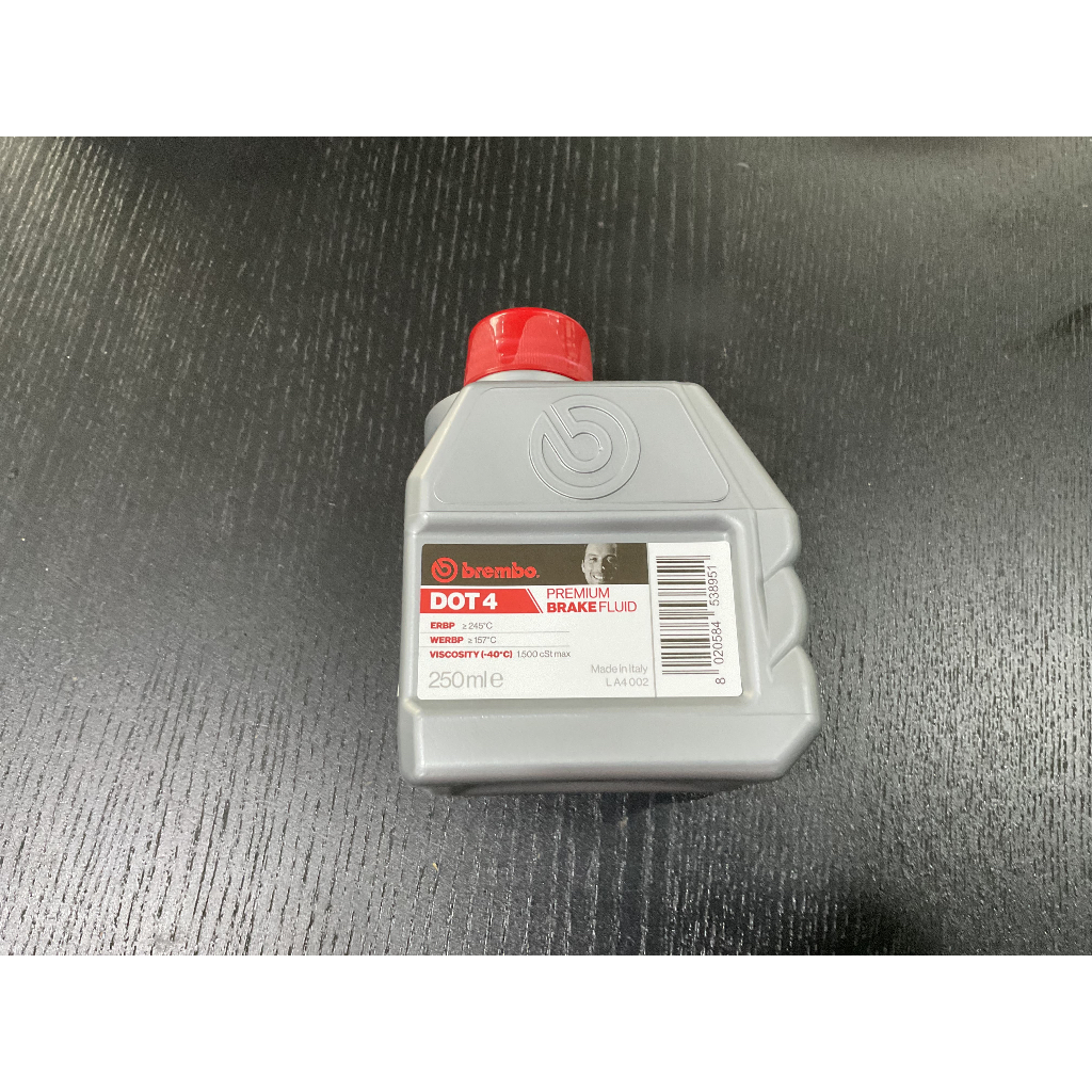 Brembo น้ำมันเบรค  DOT4 และ DOT5.1 ขนาด 250ml , 500m