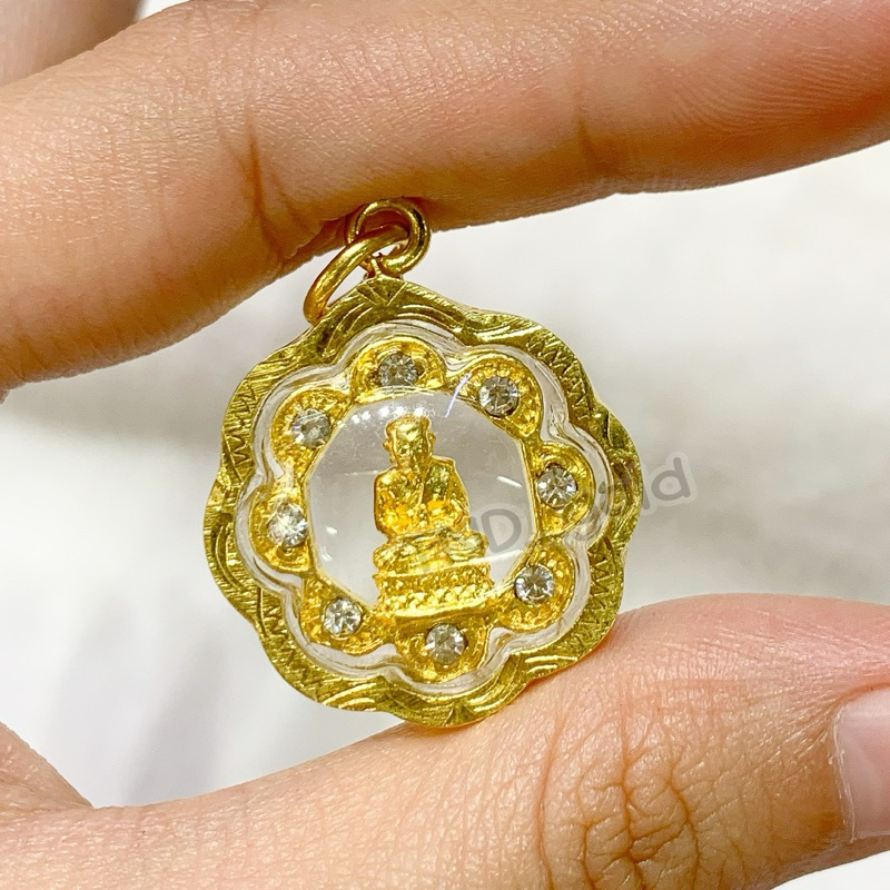 จี้พระหลวงปู่ทวดล้อมเพชร 8 ทิศ (สีทอง) งานกรอบกันน้ำ100%