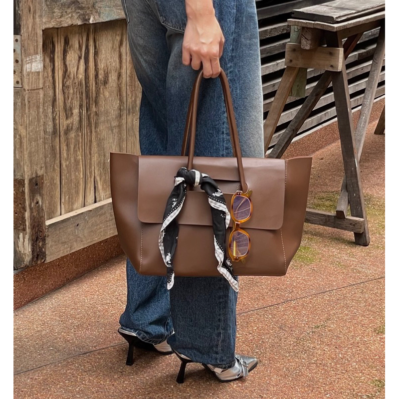 Hoop daily bag [Dark brown]