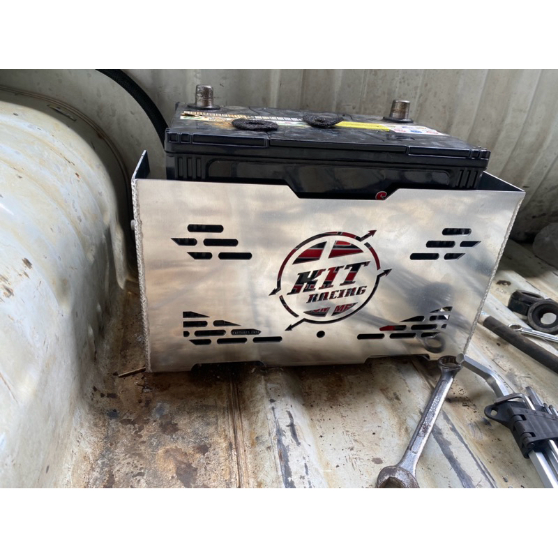 ถาดแบต กล่องอลุมิเนียมใส่แบต ถาดแบตอลุมิเนียม แบตเตอร์รี่รถยนต์แบรนด์kitracingรถกะบะ