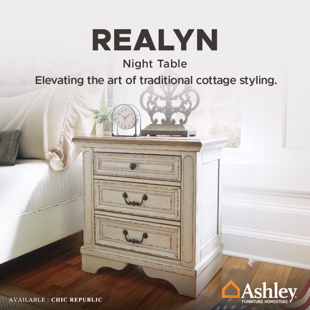 Ashley ตู้ข้างเตียง  รุ่น REALYN Night Table