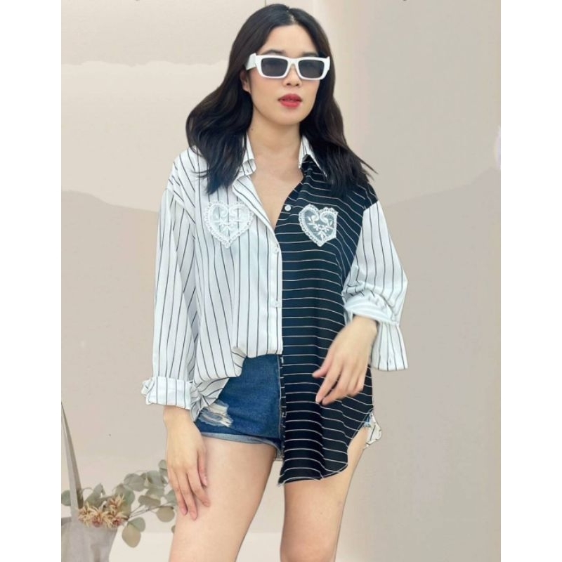 เสื้อเชิ้ตสาวอวบ เชิ้ตแขนยาวตัดต่อลายริ้ว กระเป๋าแต่งลูกไม้หัวใจ