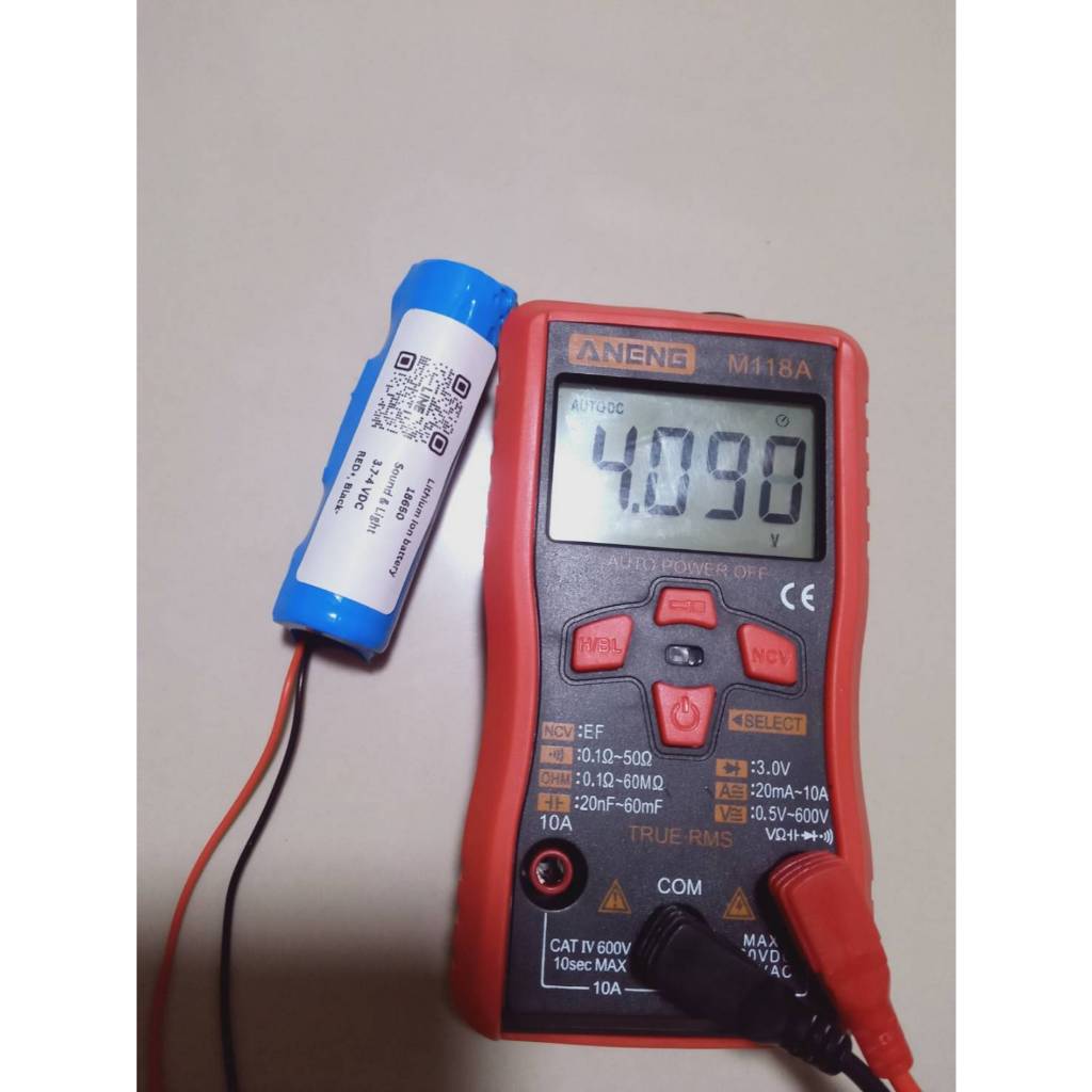 ถ่านชาร์จ แบต 16850 แบตเต็มใช้ได้เลย 2000-3600 mHk ไฟแรงๆ ( มือสอง )